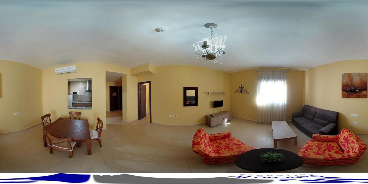 Apartamentos Sancho IV كورتيغانا المظهر الخارجي الصورة