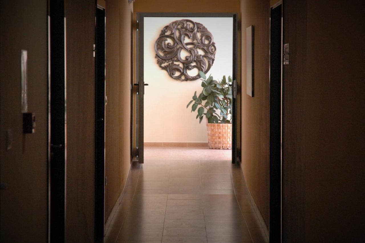 Apartamentos Sancho IV كورتيغانا المظهر الخارجي الصورة